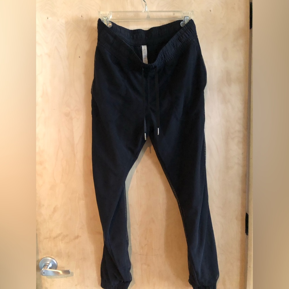 Lululemon RARE Mesh Luxtreme lined Aladdin Harem Pants, size #2, like new